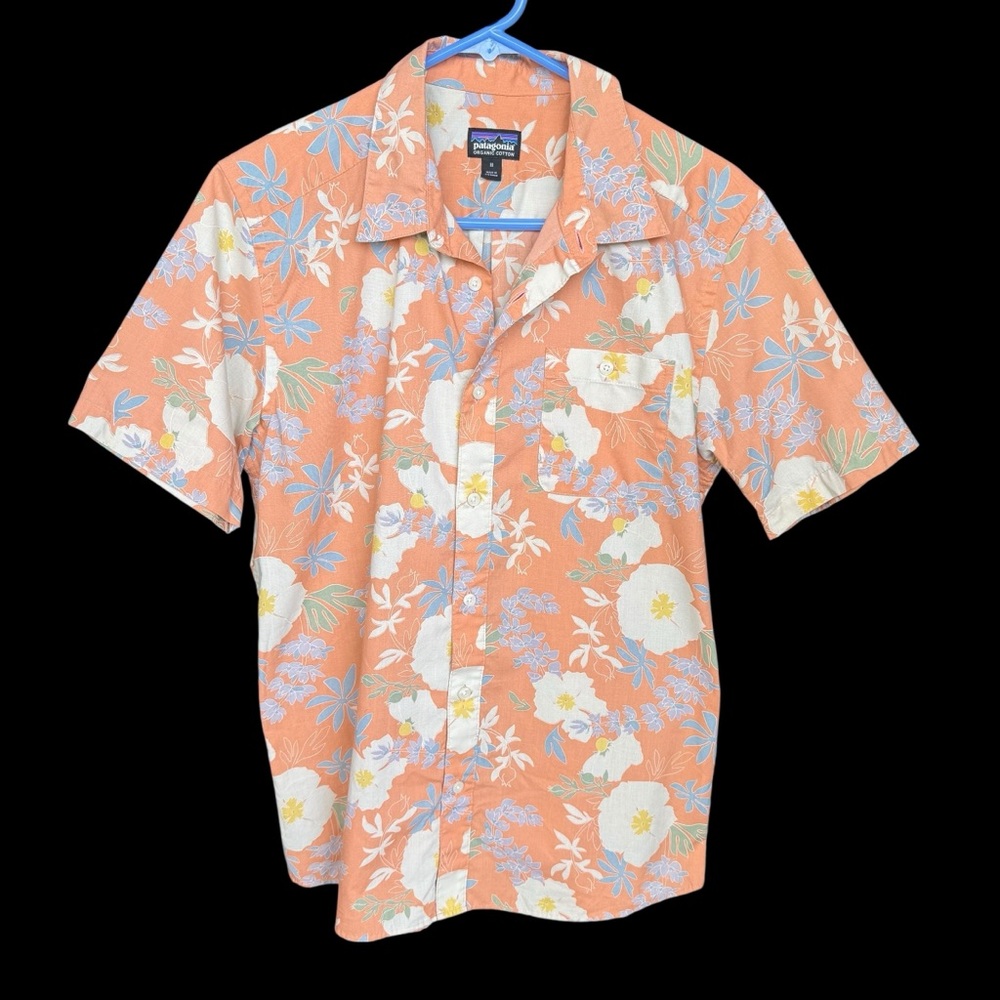 Patagonia men’s floral Hawaiian shirt full button front Medium